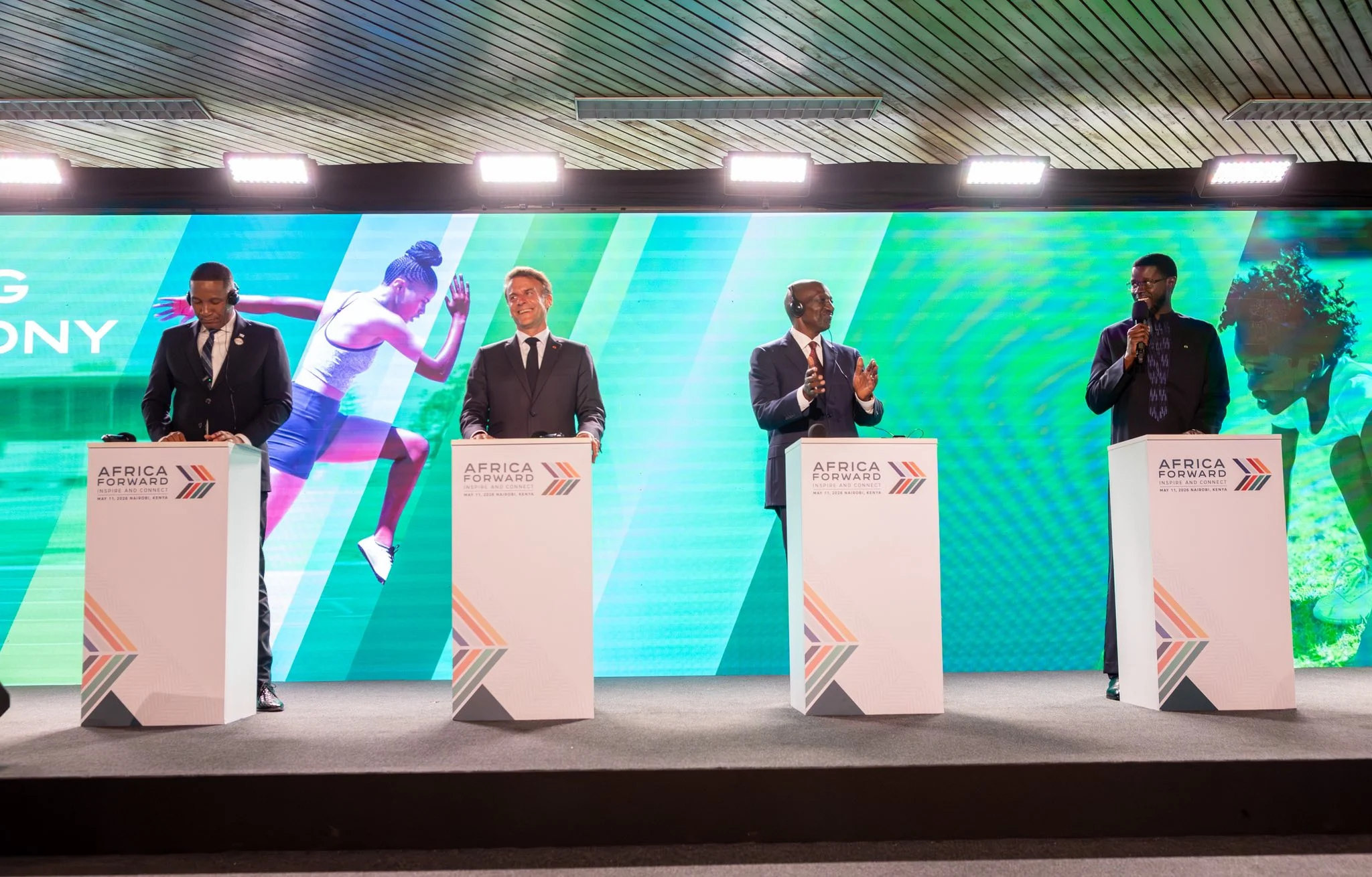 Diomaye Faye s'exprimant devant des leaders africains et internationaux