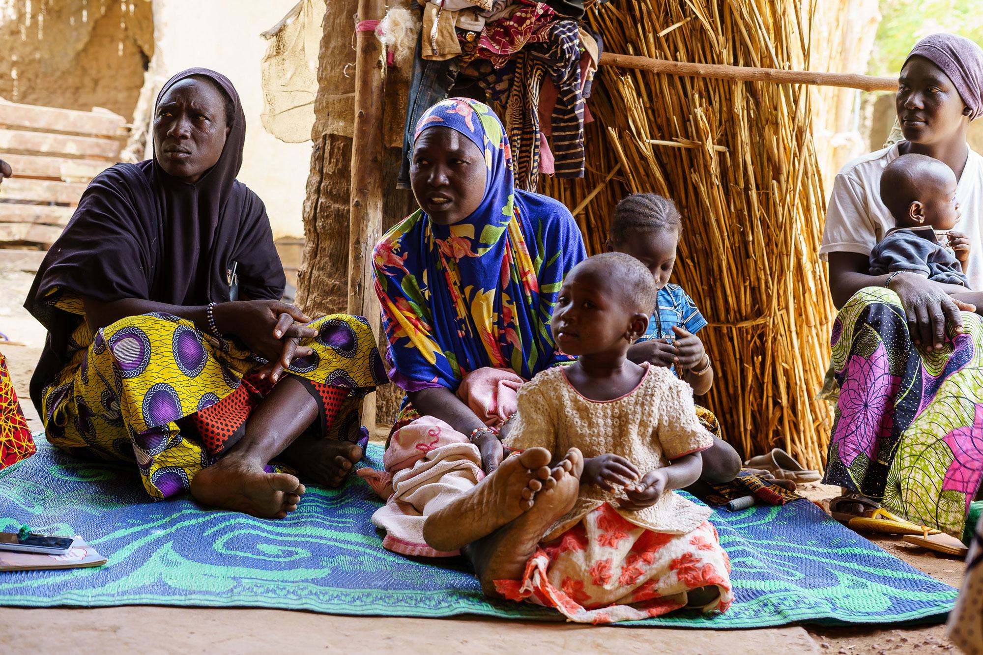 Des réfugiés ayant fui les violences au Burkina Faso ont trouvé refuge à Soucoura, au Mali, en mars 2024.