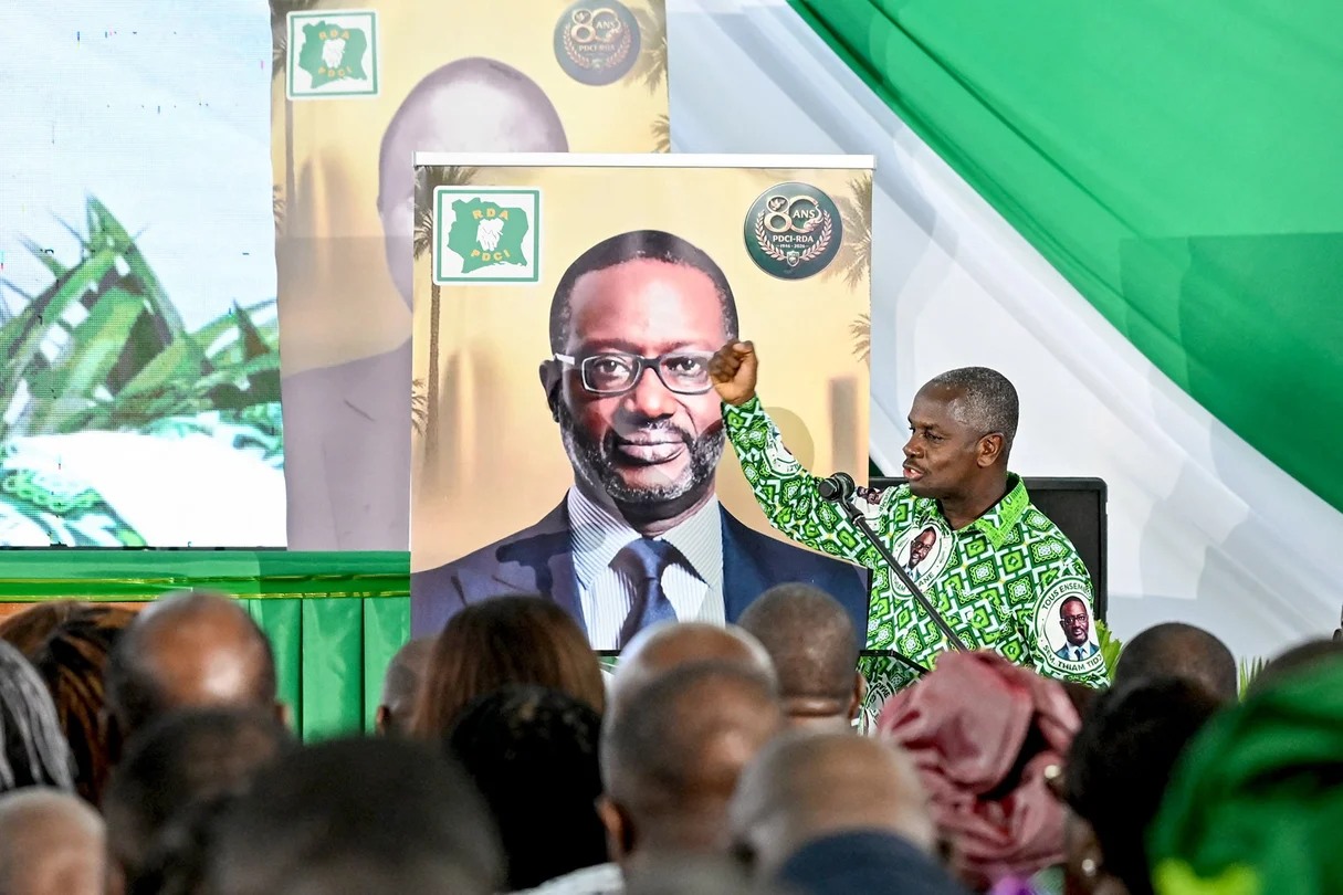 Calice Yapo Yapo, le secrétaire exécutif du PDCI, lors de la célébration du 80e anniversaire du parti, le 9 avril 2026 à Abidjan. © Issouf SANOGO/AFP