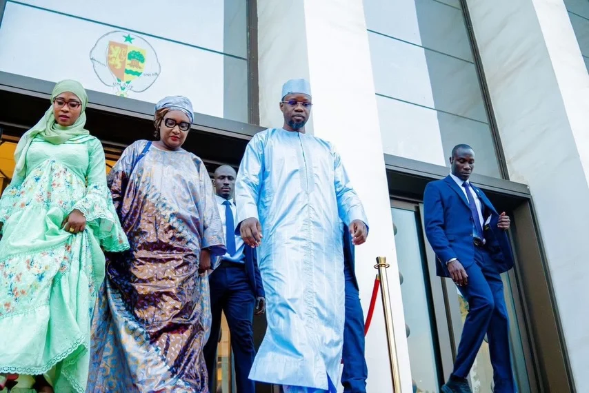 la primature a accueilli ce vendredi la ceremonie de passation de service entre le premier mi 2 - Senenews - Actualité au Sénégal, Politique, Économie, Sport