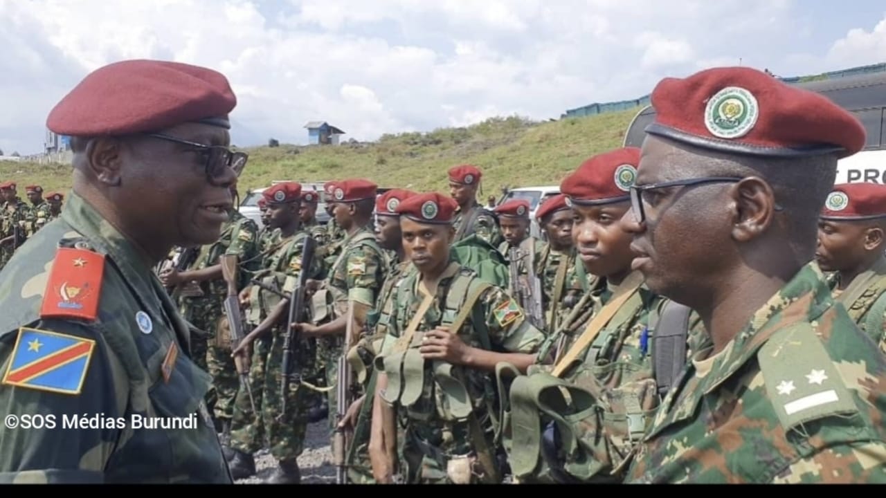 Arrivée des premiers militaires burundais à l’aéroport de Goma, chef-lieu de la province du Nord-Kivu, à l’est de la RDC. Ce site stratégique a été repris par les rebelles du M23 en janvier 2025.