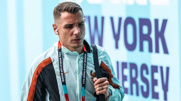 Lucas Digne en action lors d'un match de football