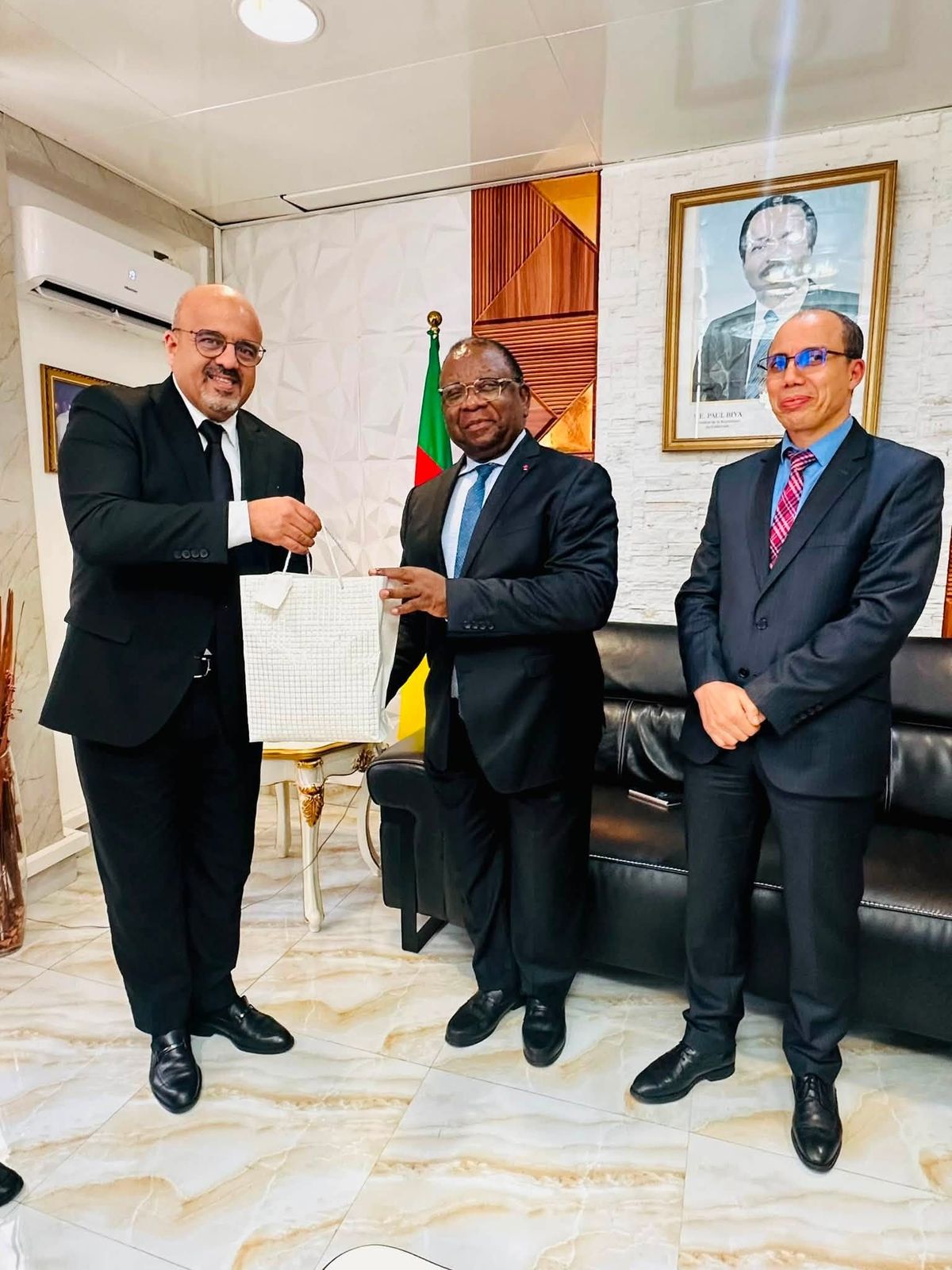 Rencontre entre le ministre camerounais du Commerce et la délégation algérienne