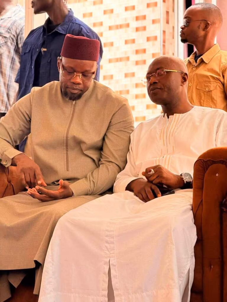 Ousmane Sonko en visite aux Parcelles Assainies