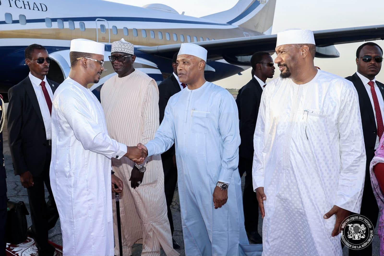Accueil du président tchadien à N'Djamena
