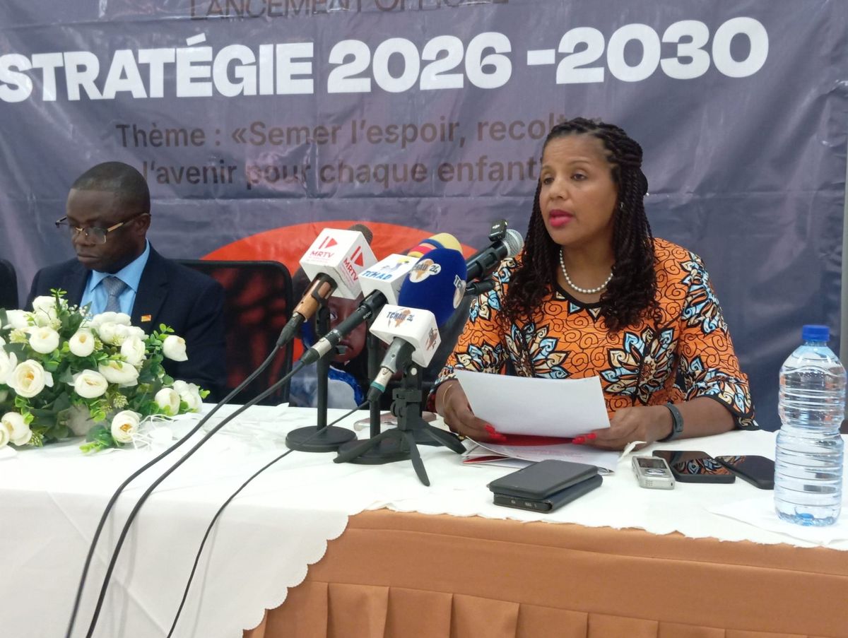 Enfants et représentants lors du lancement de la stratégie 2026-2030 de World Vision Tchad