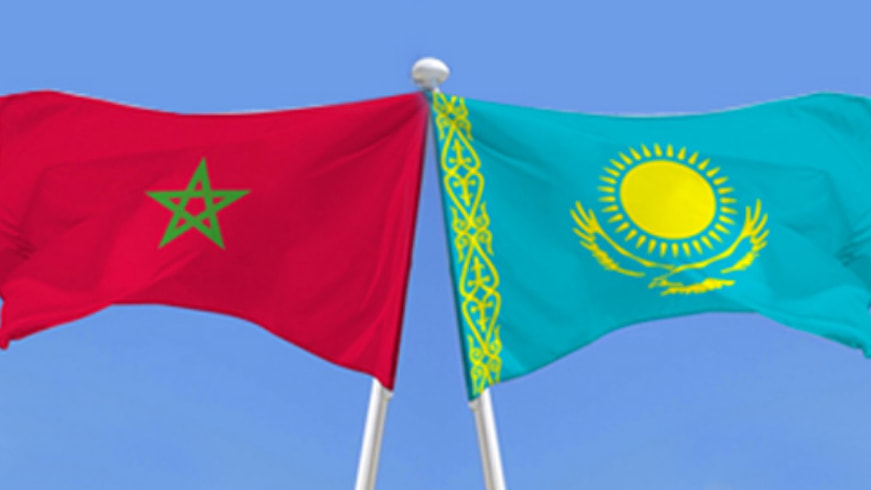 Délégation kazakhe et marocaine lors d'une réunion commerciale