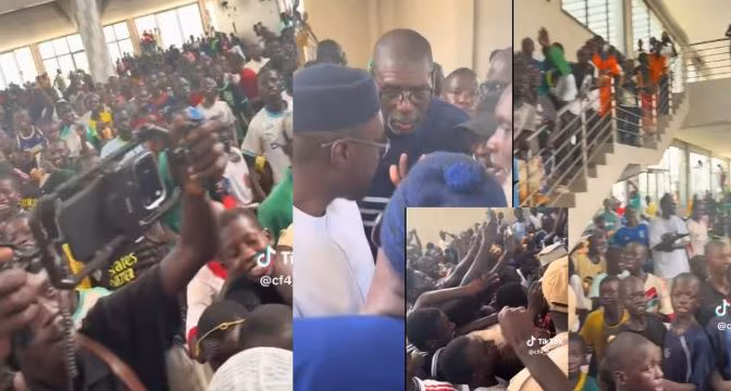 Ousmane Sonko bloqué par une foule enthousiaste à Louga Ousmane Sonko bloqué par une foule enthousiaste à Louga