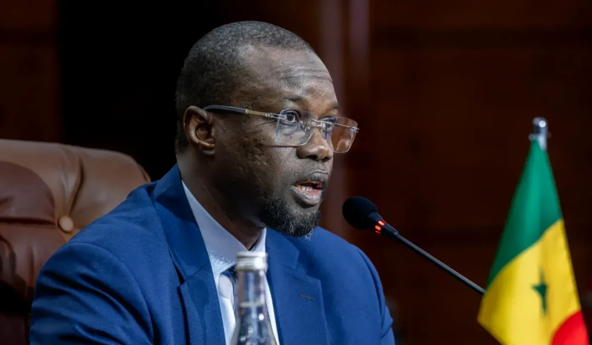 Ousmane Sonko lors d’un meeting à Linguère Ousmane Sonko s’exprimant lors d’un meeting à Linguère face à des milliers de partisans
