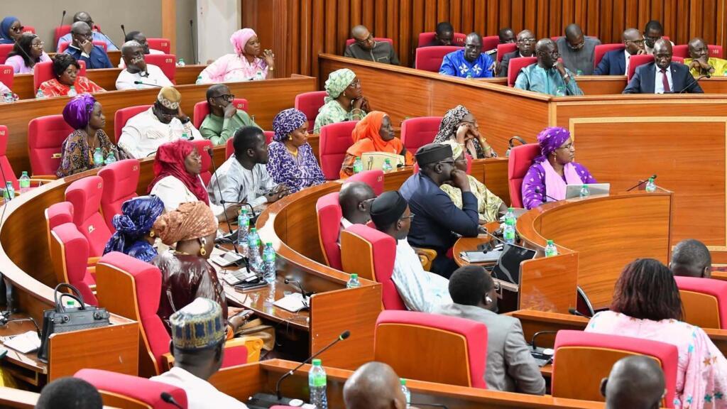 Les députés sénégalais ont validé le 17 août 2026 la double déclaration de patrimoine pour les plus hauts responsables de l'État