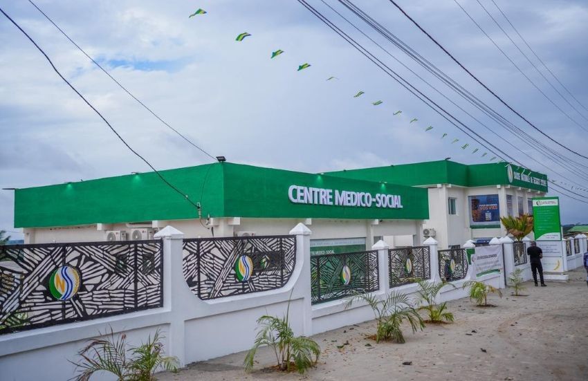 Inauguration de la nouvelle agence CNSS et de La Poste à Makokou